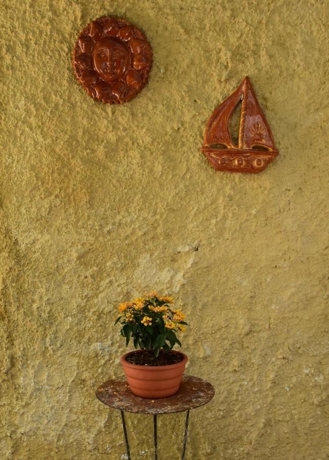 House Inside Garden Apartment Volos Exterior foto